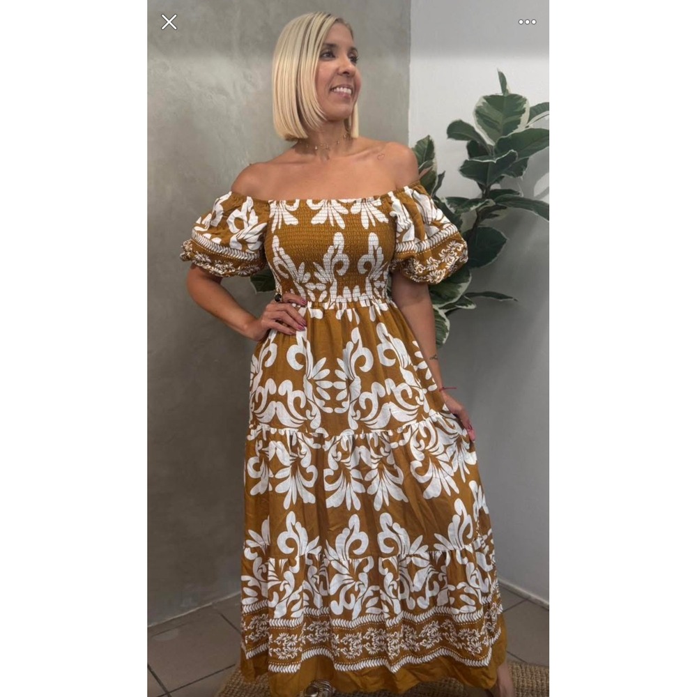 C Outfits Maxi Dress S/M Mustard‎ White Floral Smocked Tiered Cottagecore Boho